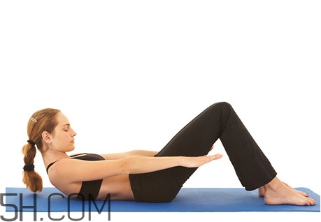 仰臥起坐起不來怎么辦？仰臥起坐對身體有傷害嗎