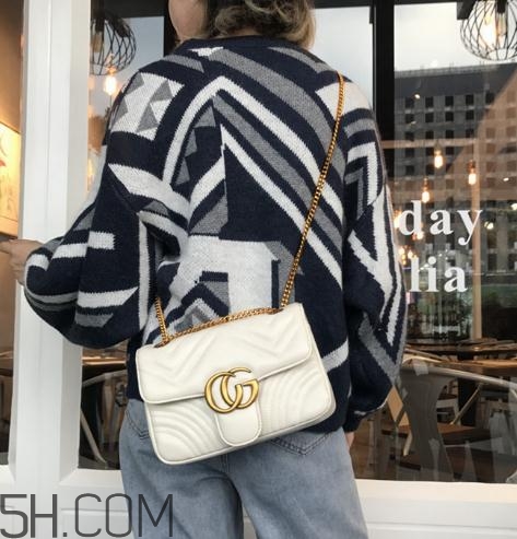 白色包包變黃了怎么辦？白色包包黑了怎么清洗？