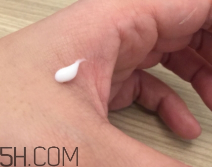 娜貝爾眼霜效果怎么樣？娜貝爾眼霜怎么用？