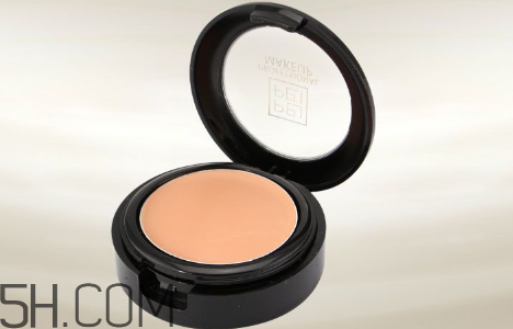 遮瑕膏需要卸妝嗎？遮瑕筆和遮瑕膏哪個(gè)好？