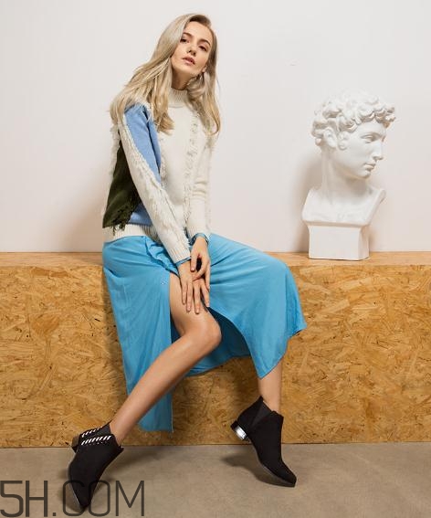 達(dá)芙妮鞋子貴嗎？達(dá)芙妮鞋子偏大嗎？