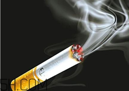 常吸二手煙會(huì)導(dǎo)致煙癮嗎？離抽煙者多遠(yuǎn)能減少二手煙危害