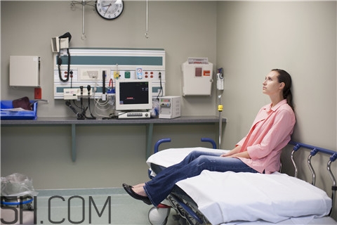 濕疹跟熱疹的區(qū)別 濕疹跟蕁麻疹的區(qū)別 濕疹跟熱疹的區(qū)別 濕疹跟蕁麻疹的區(qū)別