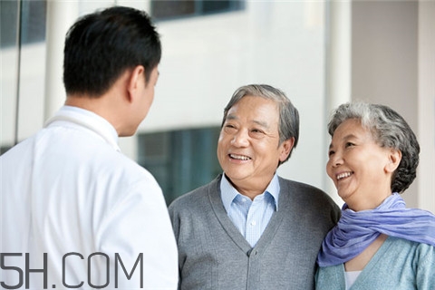 濕疹跟艾滋病有關(guān)系嗎？全身濕疹是艾滋病嗎？