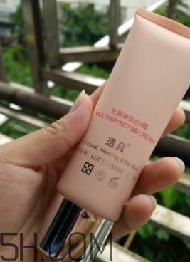 透真護(hù)膚套裝怎么樣？透真護(hù)膚套裝有實(shí)體店嗎