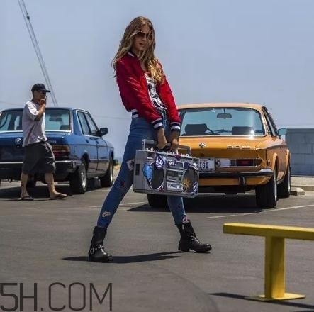 棒球服怎么搭配？棒球外套搭配圖片