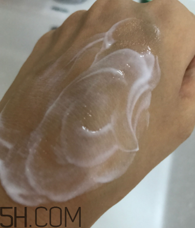 絲塔芙保濕潤膚乳嬰兒能用嗎？絲塔芙潤膚乳怎么樣？