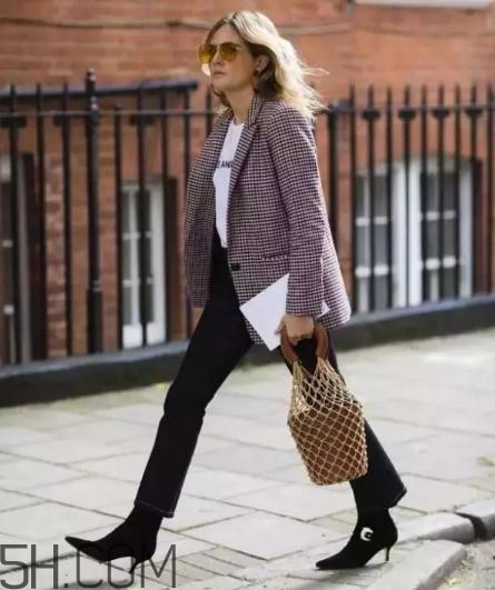 短靴配什么褲子好看？短靴怎么搭配褲子？