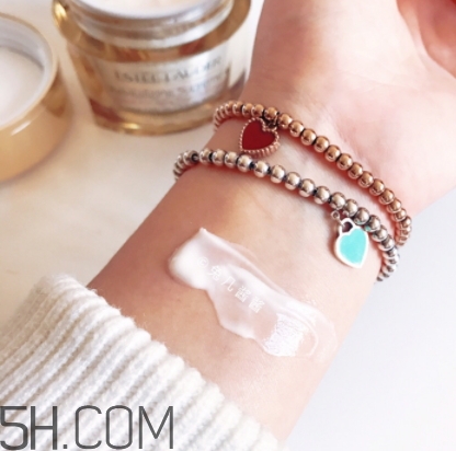 雅詩蘭黛多效智妍面霜適合多大年齡？