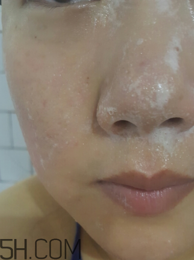 絲塔芙泡沫潔面乳怎么用？泡沫潔面乳用法