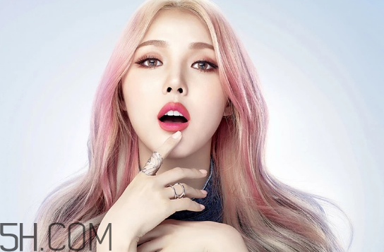 怎樣化妝可以把眼袋遮住些？蘭芝遮瑕筆測評