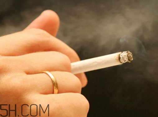 支氣管炎可以抽煙嗎？支氣管炎能喝酒嗎