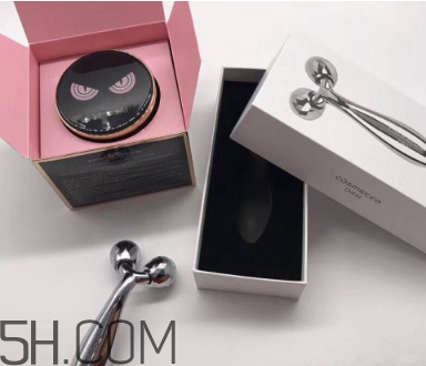 小怪獸氣墊和愛(ài)敬哪個(gè)好用？小怪獸氣墊分色號(hào)嗎？