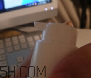 絲塔芙每日防曬保濕露好用嗎_產(chǎn)品評(píng)測