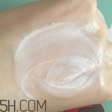 絲塔芙每日防曬保濕露好用嗎_產(chǎn)品評(píng)測