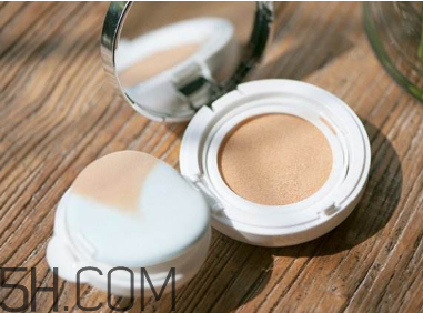 赫拉氣墊和愛敬氣墊哪個好用？氣墊BB霜怎么用？