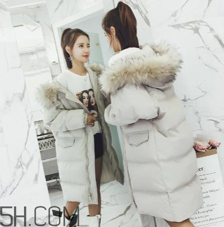 羽絨服可以暴曬嗎？羽絨服曬掉色了怎么辦？