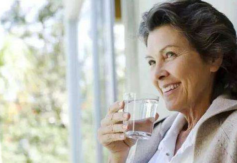 尿毒癥病人吃什么好？得了尿毒癥還能活多久