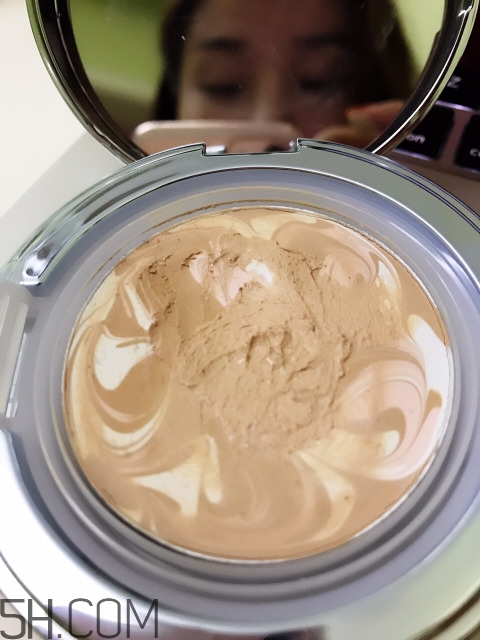 愛敬藍(lán)色氣墊怎么樣？愛敬和vant氣墊對(duì)比