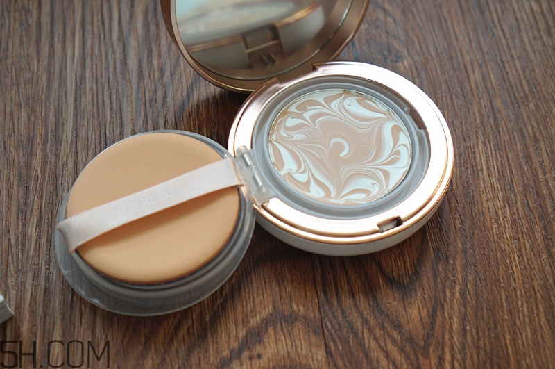 愛(ài)敬氣墊21號(hào)和23號(hào)哪個(gè)好？愛(ài)敬氣墊粉色和白色的區(qū)別？