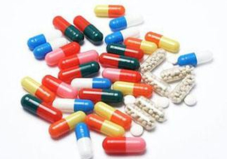 頭孢可以和甲硝銼一起吃嗎？頭孢可以和退燒藥一起吃嗎