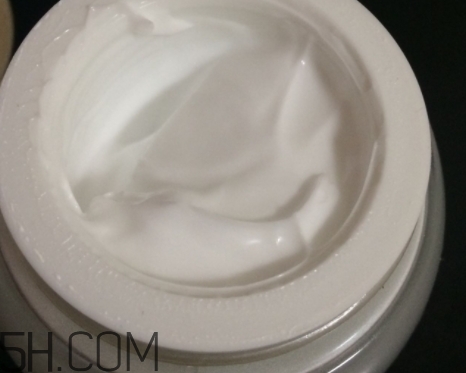 伊詩蘭頓爆奶霜好用嗎？伊詩蘭頓爆奶霜怎么用？