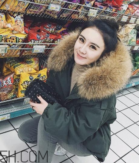 羽絨服毛領(lǐng)怎么清洗？羽絨服毛領(lǐng)怎么變蓬松？