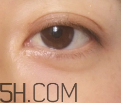 伊詩蘭頓眼膜好用嗎？伊詩蘭頓眼膜怎么用