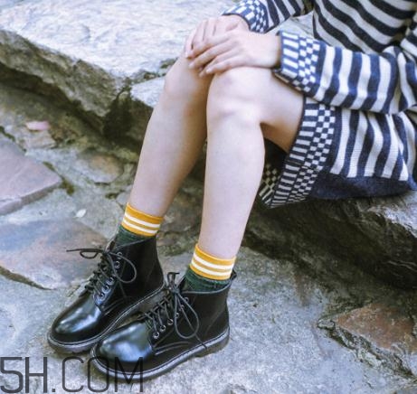 馬丁靴顯腿短嗎？腿短能穿馬丁靴嗎？