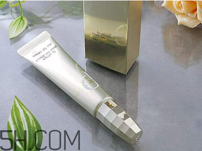 cpb唇部精華怎么用？cpb唇部精華功效