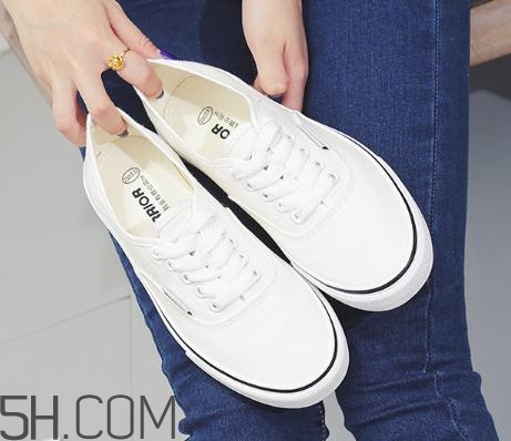 黑色帆布鞋掉色怎么辦？帆布鞋怎么清洗不掉色？