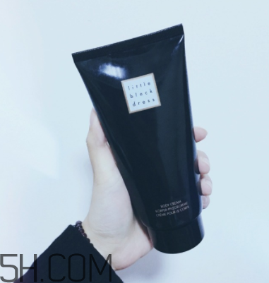 雅芳小黑裙香體乳怎么樣？雅芳小黑裙香體乳好用嗎？