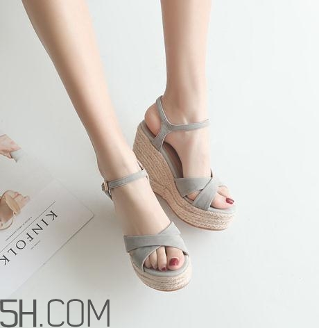 穿坡跟鞋有什么危害？孕婦可以穿坡跟鞋嗎？