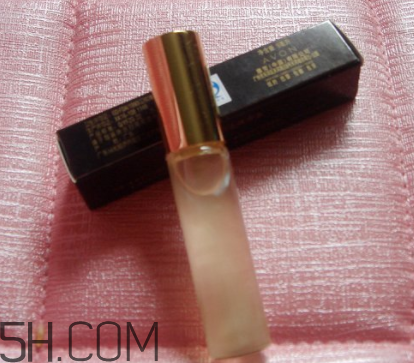 雅芳小黑裙走珠香水怎么樣？雅芳小黑裙走珠香水好聞嗎？