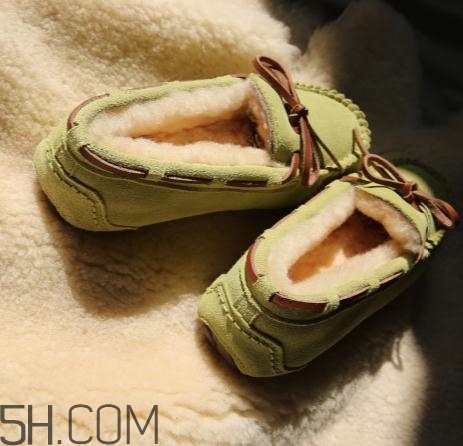 豆豆鞋買大點(diǎn)還是小點(diǎn)？豆豆鞋買大了怎么辦？