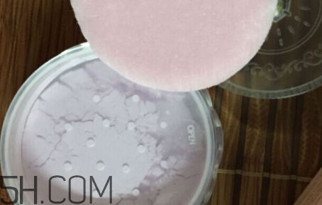 巧迪尚惠蜜粉好用嗎？巧迪尚惠散粉色號(hào)試色