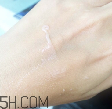 巧迪尚惠妝前乳好用嗎？巧迪尚惠妝前乳評(píng)測(cè)