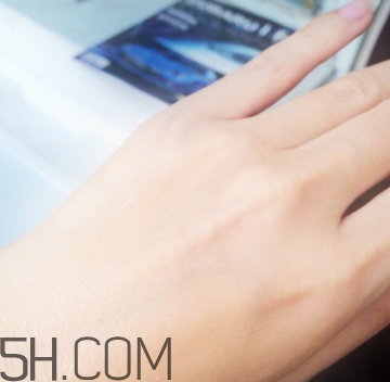 巧迪尚惠妝前乳好用嗎？巧迪尚惠妝前乳評(píng)測(cè)