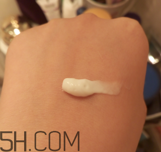 露得清身體乳怎么樣？露得清身體乳好用嗎？