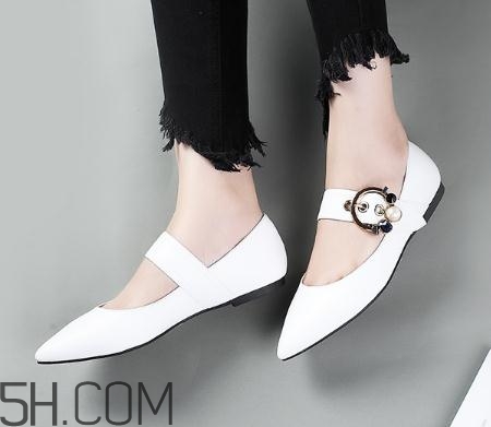 思加圖的鞋碼是否偏大？思加圖的鞋子可以退嗎？