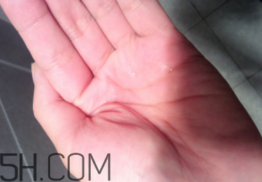 露得清保濕亮膚液怎么樣？露得清保濕亮膚液好用嗎？