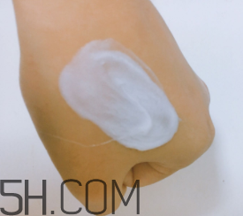 露得清綿密洗面奶怎么樣？露得清綿密洗面奶好用嗎？