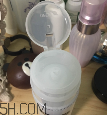 露得清卸妝水好用嗎？露得清卸妝水怎么樣？