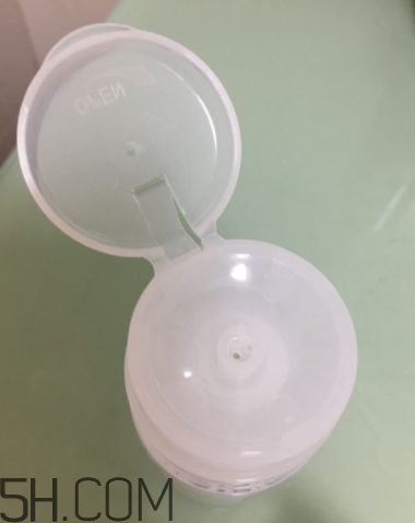 露得清卸妝水怎么用？露得清卸妝水多少錢？