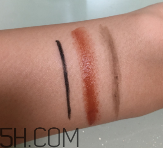 露得清卸妝水怎么用？露得清卸妝水多少錢？