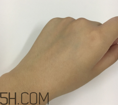 露得清洗卸潔顏露怎么用？露得清洗卸潔顏露好用嗎？