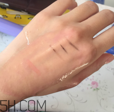 露得清洗卸潔顏露怎么用？露得清洗卸潔顏露好用嗎？