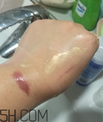 露得清洗卸潔顏露怎么樣？露得清洗卸露能卸干凈嗎？