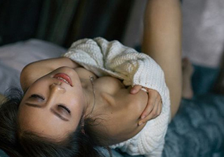 女生說我要吃糖什么意思？女生對男生說想吃糖什么含義