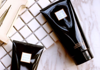 雅芳香體乳效果怎么樣？雅芳香體乳哪個好聞？